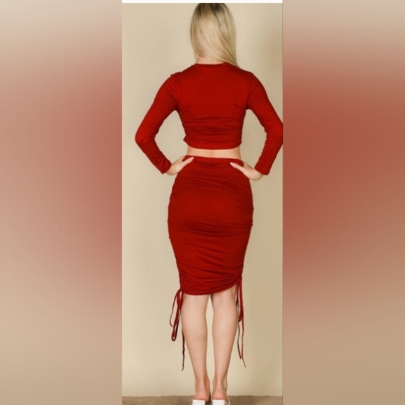Capella Ruched Side Long Sleeve Crop Top & Drawstring Skirt Set - Picture 3 of 4